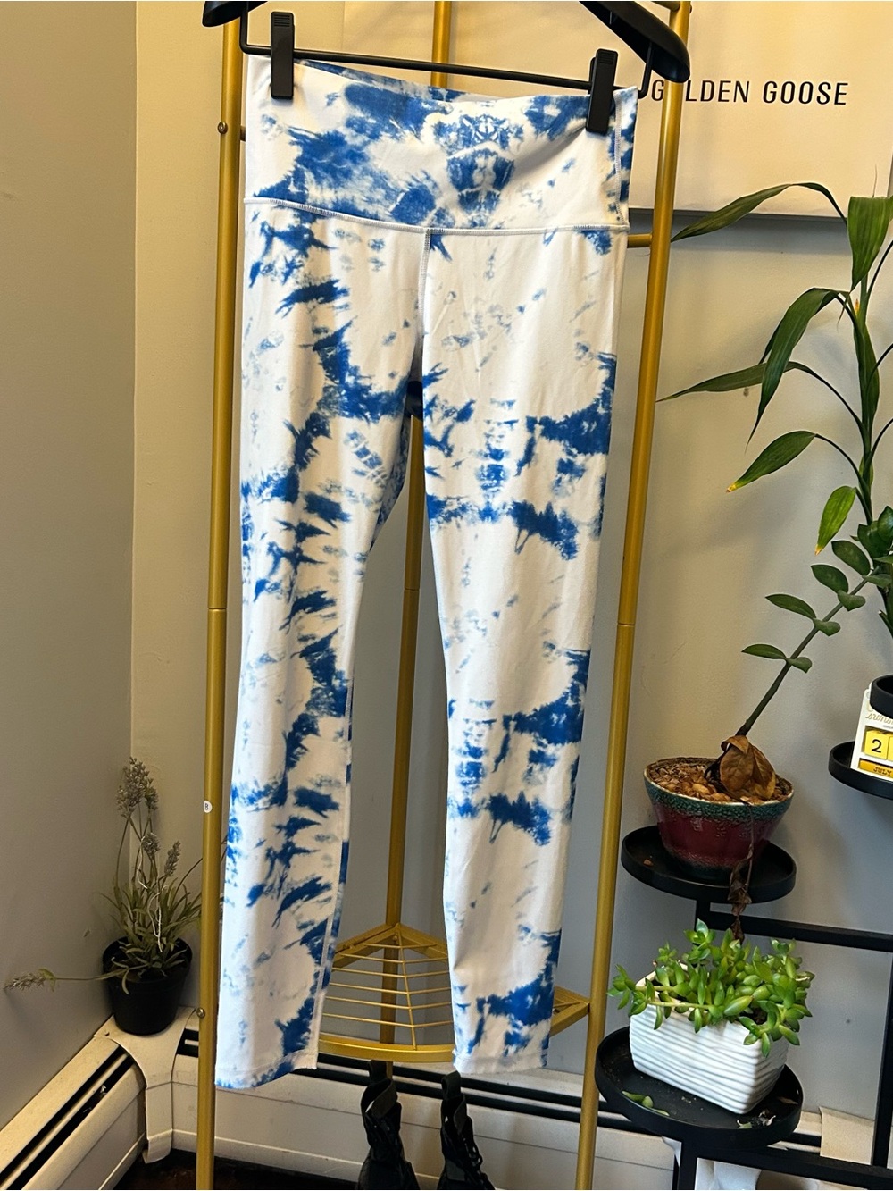 BuffBunny Athleisure yoga White & Blue Tie-Dye High-Waist Leggings size XL